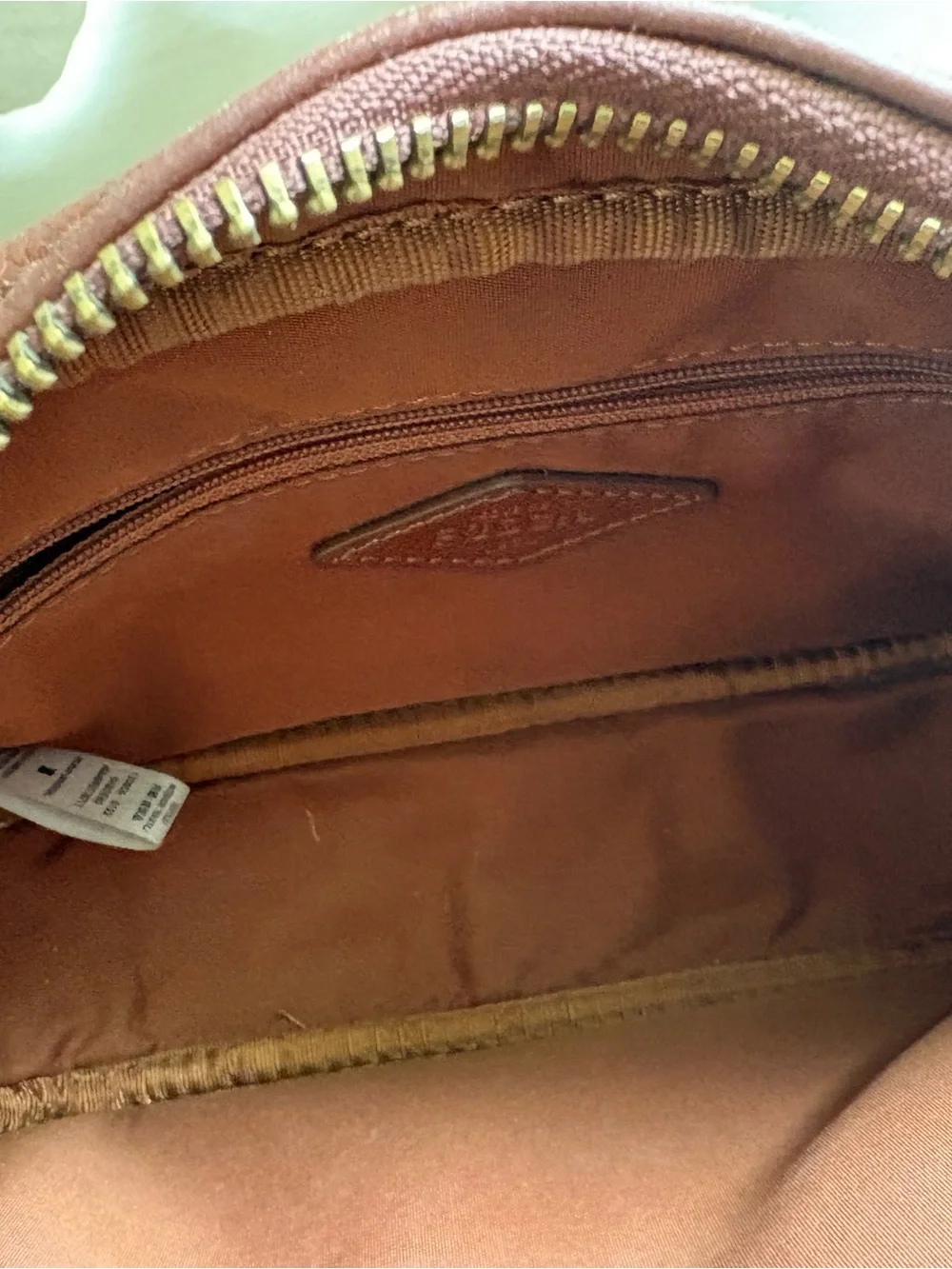 Brown Leather Fossil Crossbody Bag - Sleek Everyday Carry